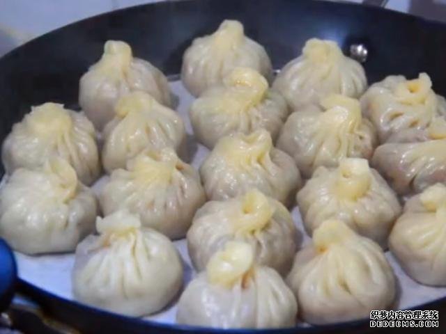教你做個(gè)懶人小籠包，面都不用揉，個(gè)個(gè)皮薄餡大，一口咬下去爆汁