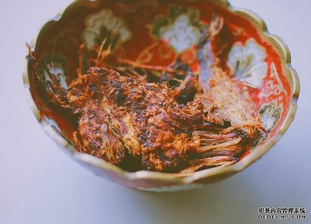 學生黨“敢看不敢買”的四種零食，心中愛到不行，奈何要價太高