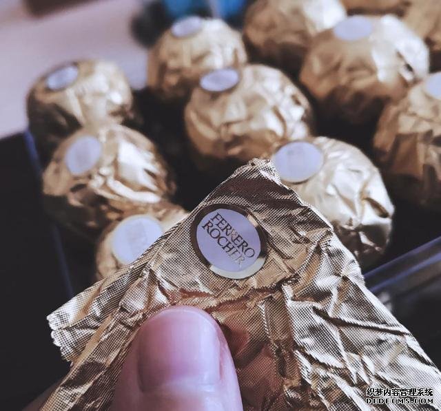 學生黨“敢看不敢買”的四種零食，心中愛到不行，奈何要價太高