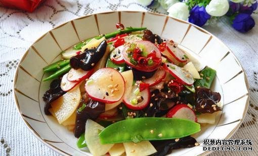 15道葷菜熱菜做法，10道涼菜下酒菜做法，簡(jiǎn)單易做，待客備用