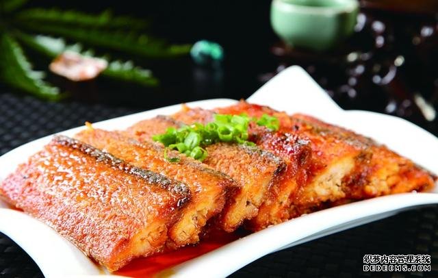 15道葷菜熱菜做法，10道涼菜下酒菜做法，簡(jiǎn)單易做，待客備用