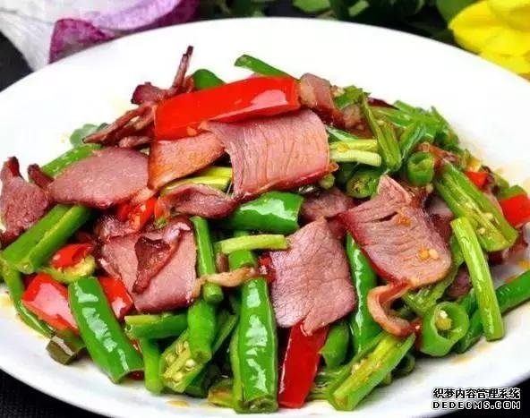 15道葷菜熱菜做法，10道涼菜下酒菜做法，簡(jiǎn)單易做，待客備用