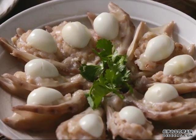 教你做安徽名菜掌上明珠：掌白珠明，好吃又好看，饞的人直流口水