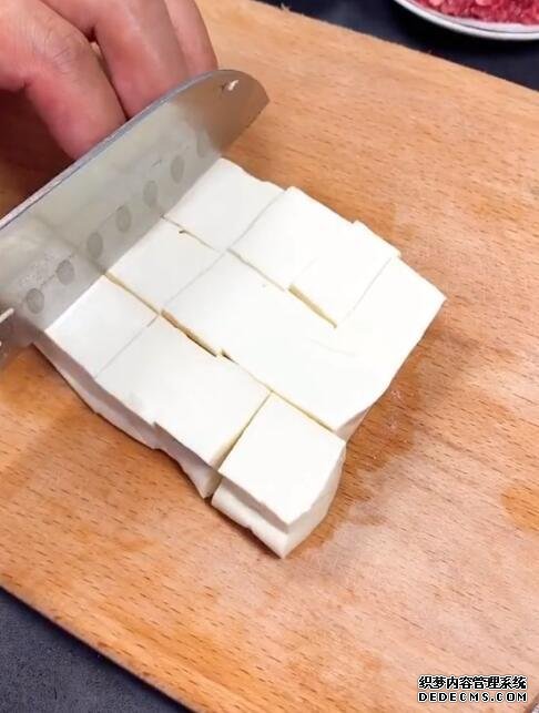 麻婆豆腐的家常做法，口感順滑，麻辣鮮香，這個竅門一定要記住