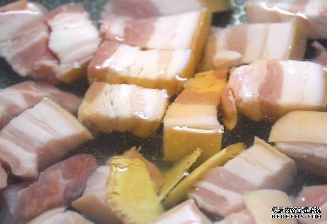 肉夾饃在家輕松做，饃香肉更香，一看就會(huì)，咋做都不廢！