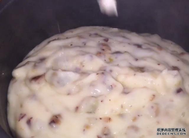 牛奶別直接喝了，教你一個(gè)新吃法，又香又甜真好吃，做法還簡(jiǎn)單