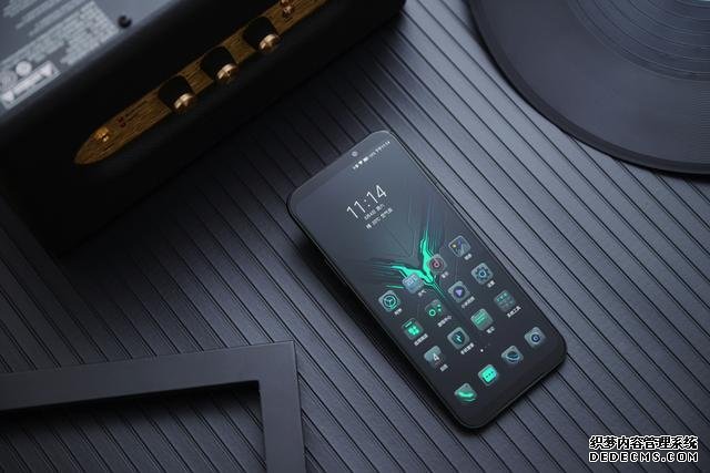 從3799跌至2699！液冷散熱+4000mAh+8GB+256GB，網(wǎng)友：終于等到了