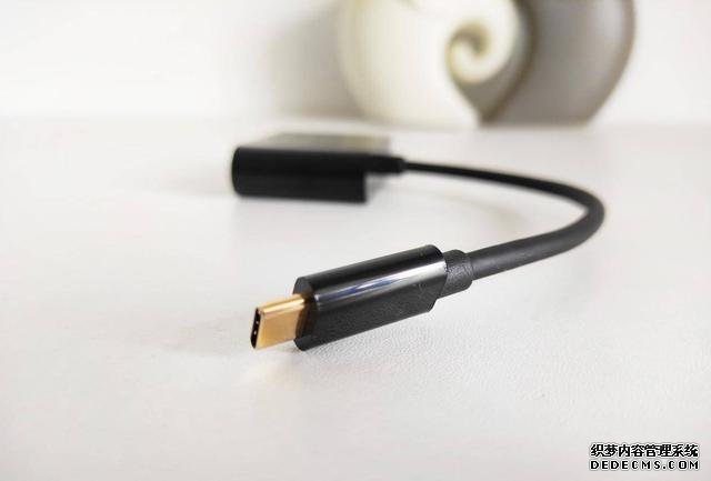 做個抬頭黨，畢亞茲Type-C轉(zhuǎn)HDMI、VGA轉(zhuǎn)換器給你大屏追劇體驗
