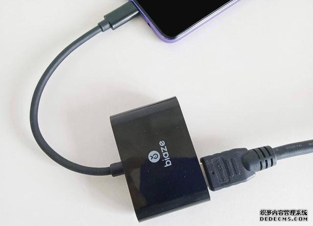 做個抬頭黨，畢亞茲Type-C轉(zhuǎn)HDMI、VGA轉(zhuǎn)換器給你大屏追劇體驗