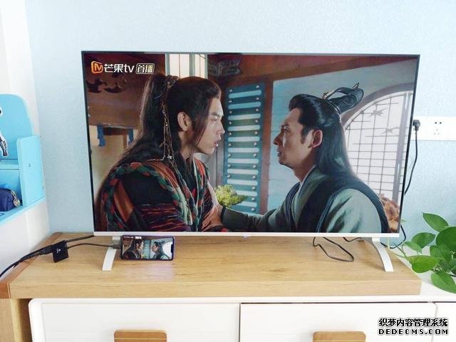做個抬頭黨，畢亞茲Type-C轉(zhuǎn)HDMI、VGA轉(zhuǎn)換器給你大屏追劇體驗
